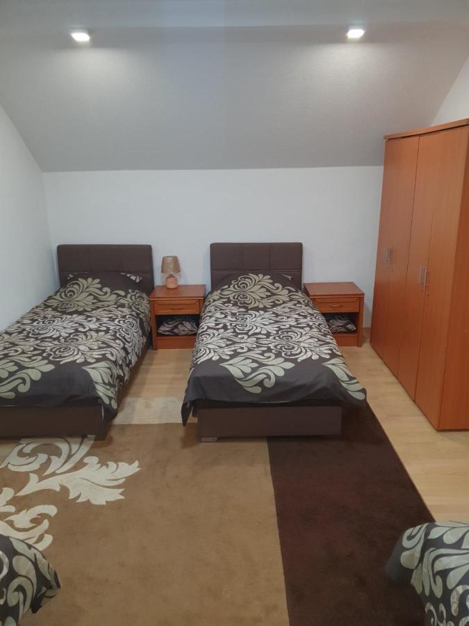 House Apartment Azra ซาราเยโว ภายนอก รูปภาพ