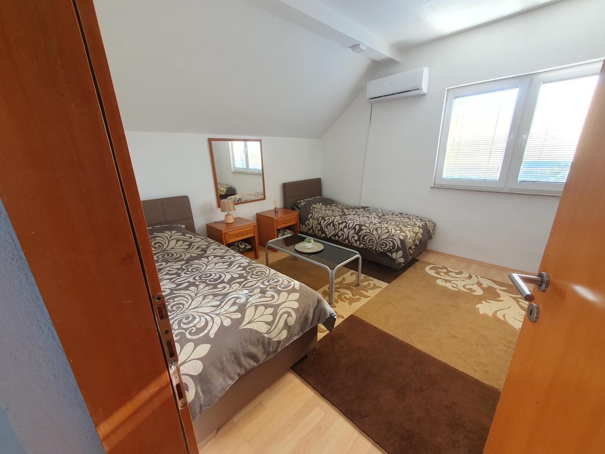House Apartment Azra ซาราเยโว ภายนอก รูปภาพ